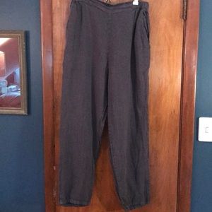 Linen straight legged pant